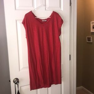 Red dalia shift dress